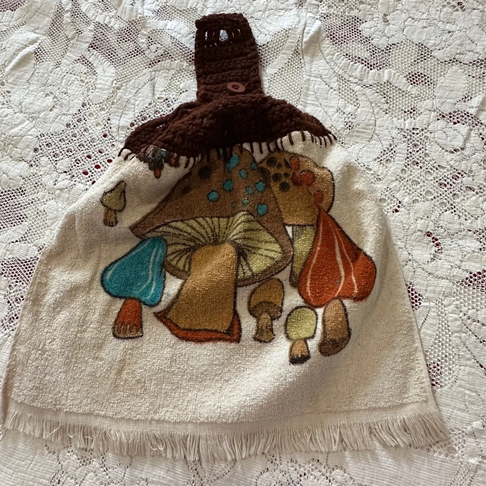 Vintage Mushroom Hanging‎ Kitchen Towel Crochet Top Brown Fringe Cottagecore